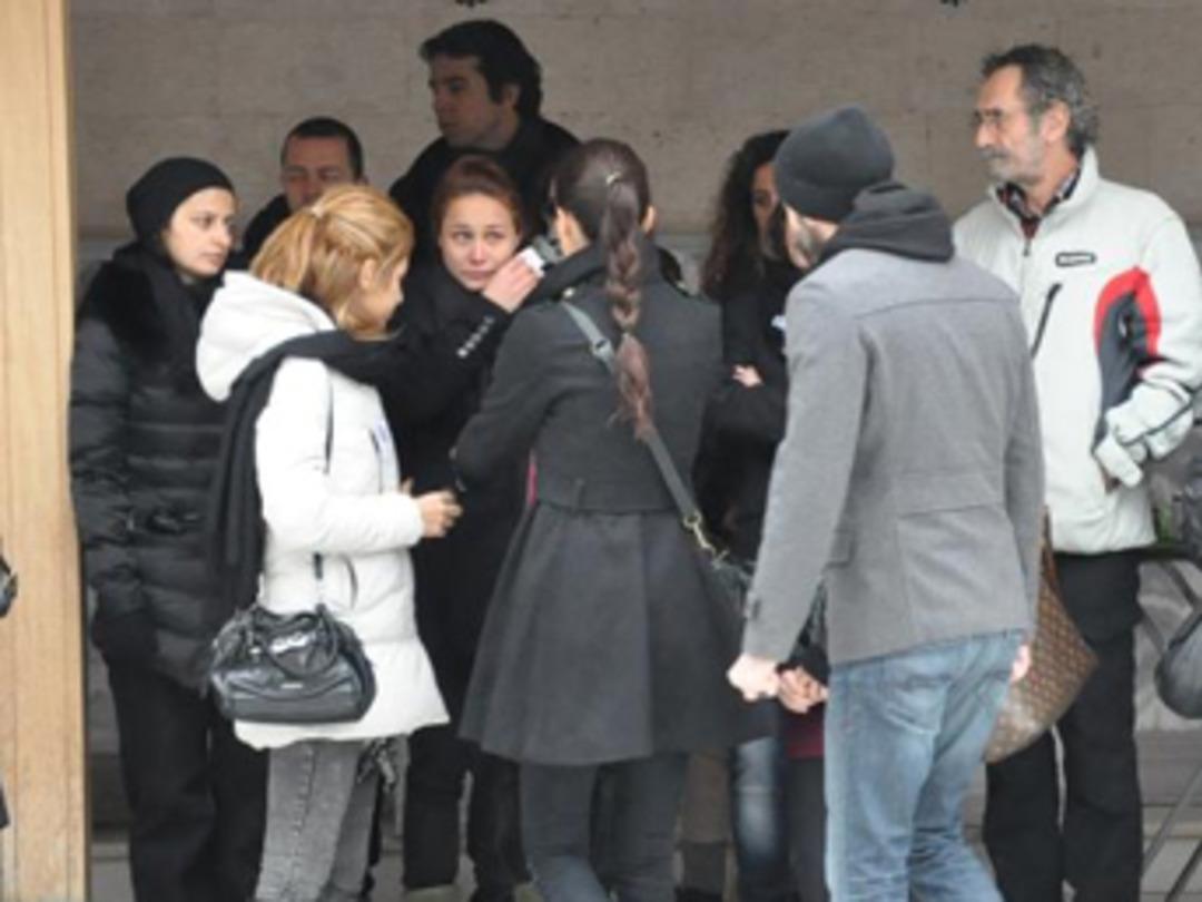 &Uuml;nl&uuml; oyuncunun anneye son bakışı