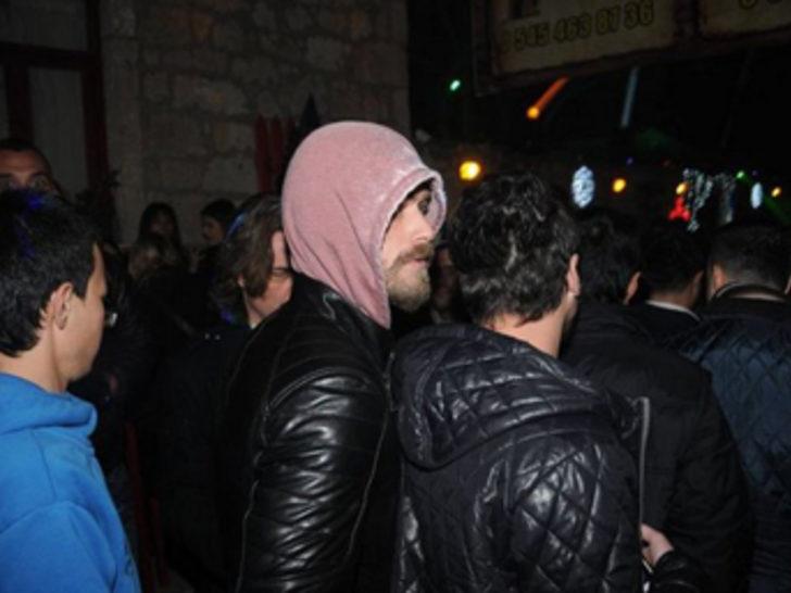 Kıvanç Tatlıtuğ yeni yıla kiminle girdi? G3