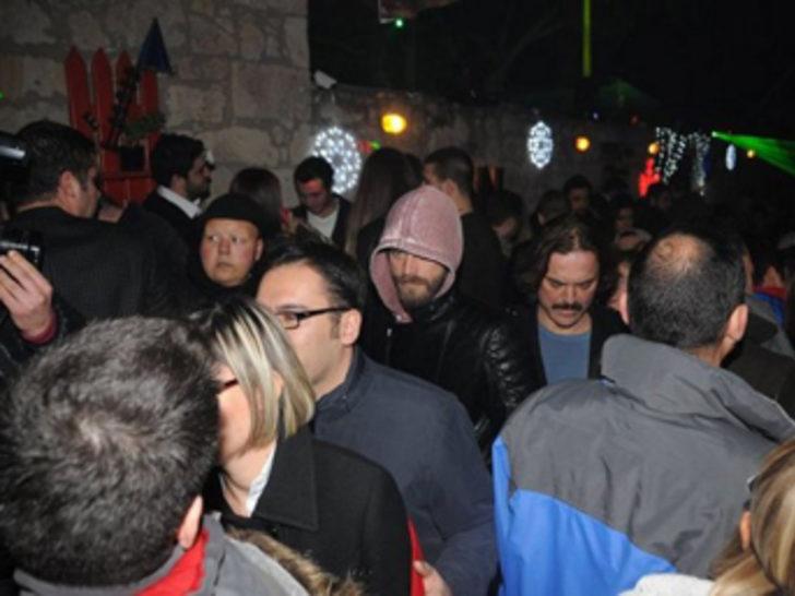 Kıvanç Tatlıtuğ yeni yıla kiminle girdi? G4