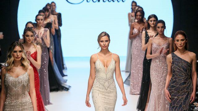 2020 abiye tasarımları göz kamaştırdı