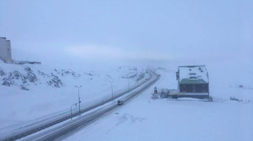 Erciyes&rsquo;te kayak keyfine tipi engeli