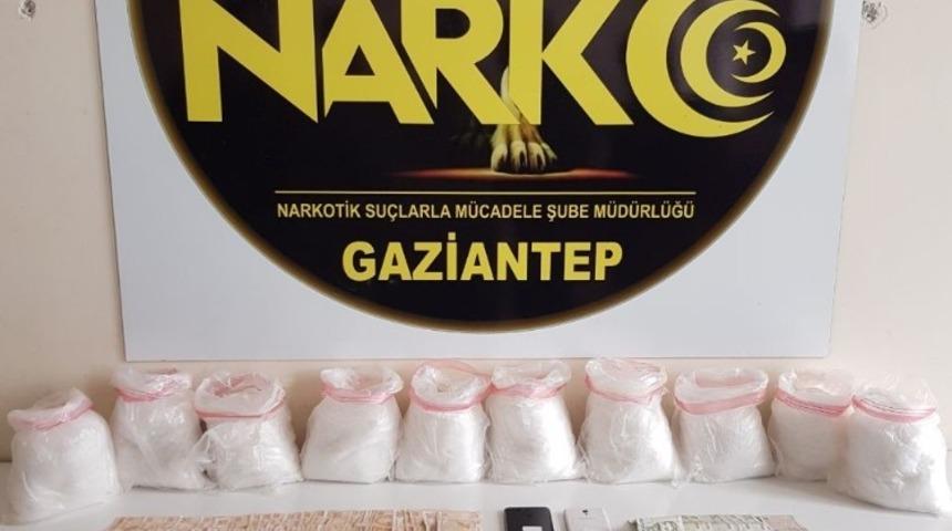 Gaziantep&rsquo;te 14 kilo metamfetamin ele ge&ccedil;irildi