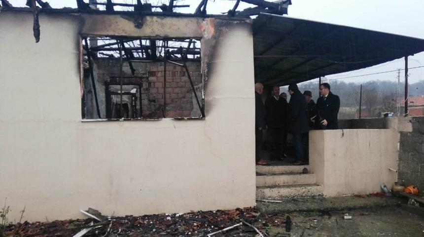 Evi yanan aileye devletten yardım eli