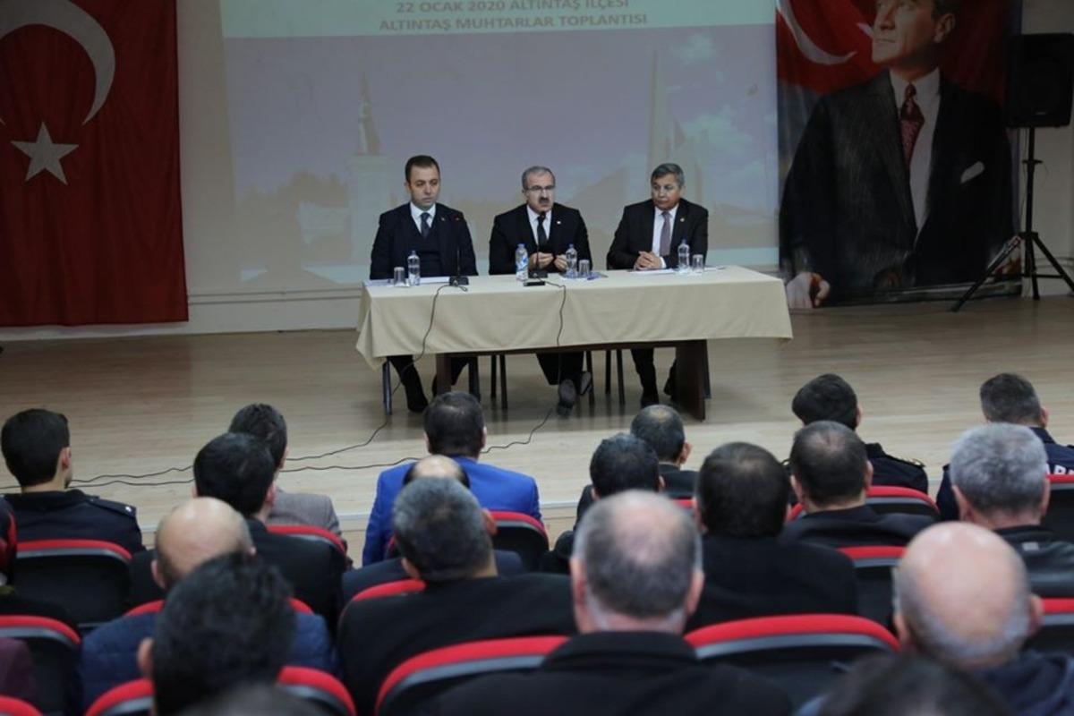 Altıntaş&rsquo;ta muhtarlar toplantısı
