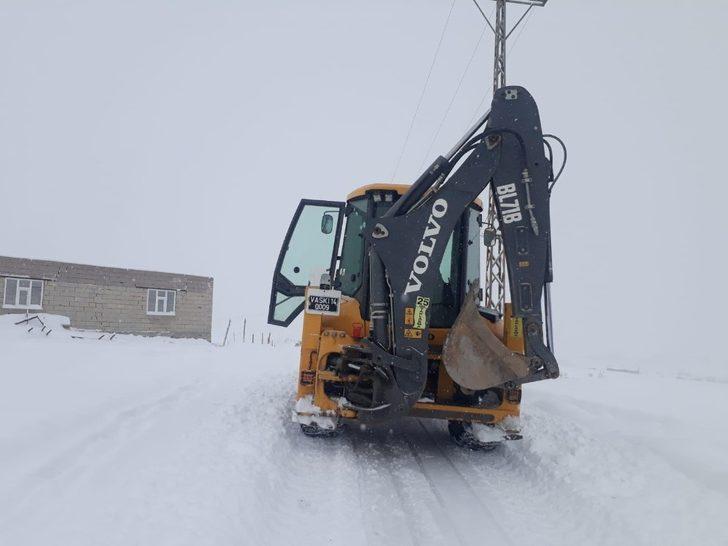 VASKİ ekiplerinden karla mücadele çalışması G1