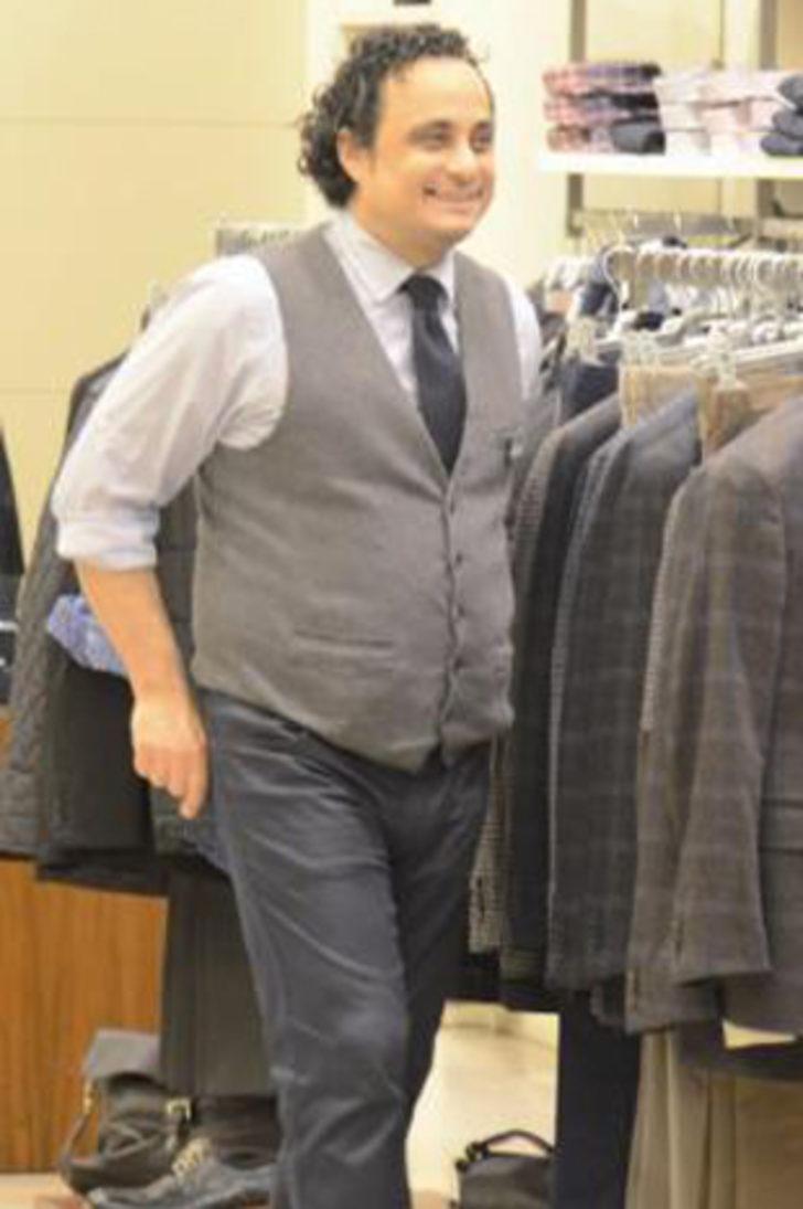 Ünlü solist artık satış elemanı G3