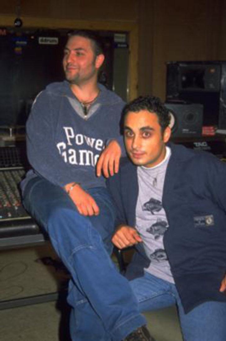 Ünlü solist artık satış elemanı G5