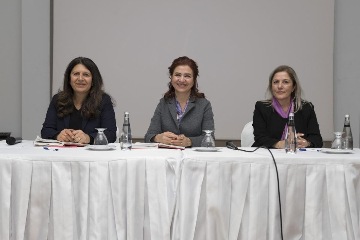 Kadın ve Aile Hizmetleri g&ouml;n&uuml;ll&uuml;leri artıyor