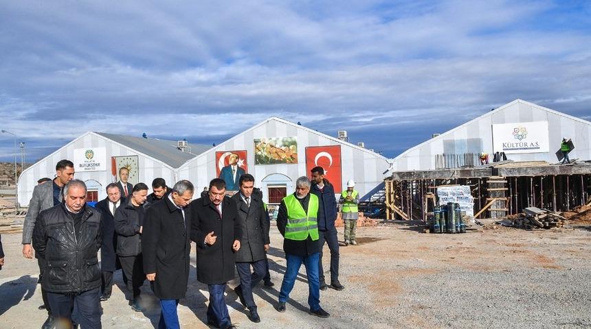 Başkan G&uuml;rkan, Yeni Kongre ve Fuar Merkezi inşaat alanını inceledi