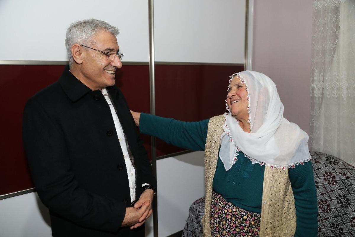 Başkan G&uuml;der&rsquo;den Orduzu&rsquo;ya  bina s&ouml;z&uuml;