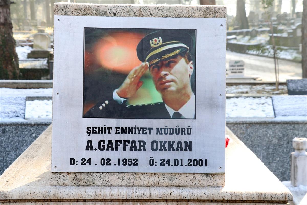 Diyarbakır'da şehit edilen Gaffar Okkan mezarı başında anıldı