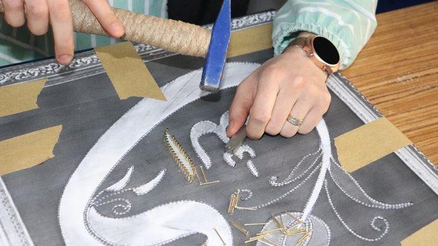 Naht Sanatı ve Filografi ile stres atıyorlar