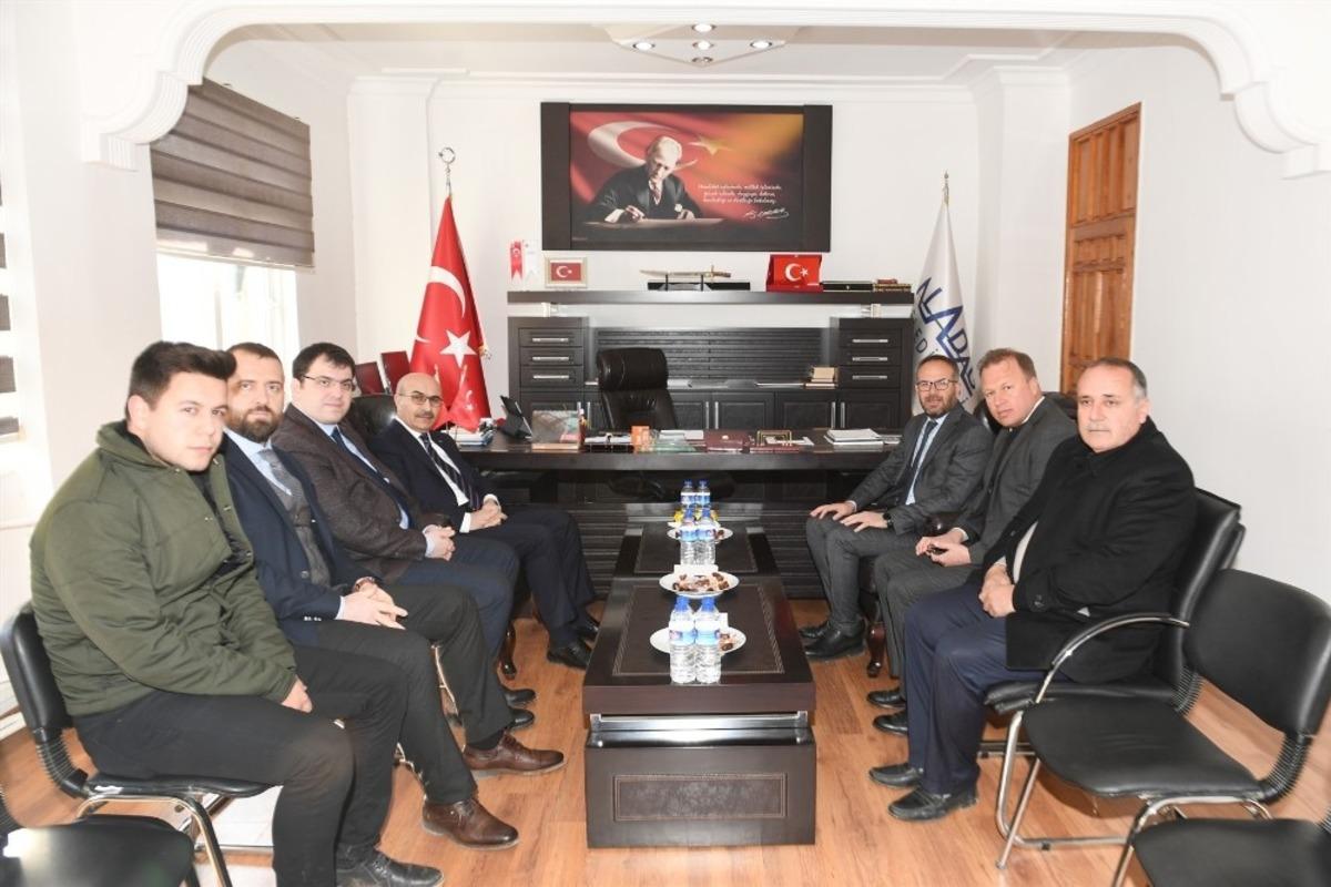 Vali Demirtaş, Aladağ&rsquo;da incelemelerde bulundu