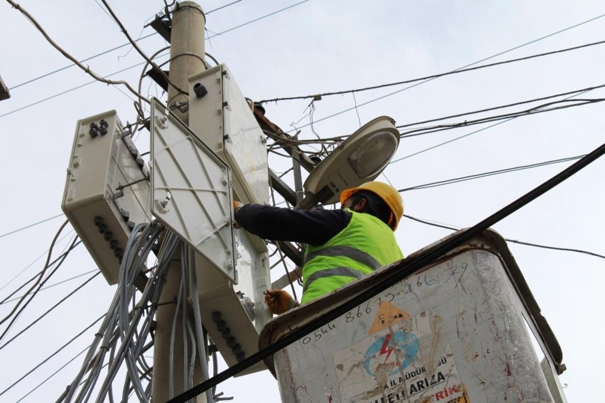 Aboneliği bulunmayan ve başka abone adına enerji kullananların elektriği kesilecek