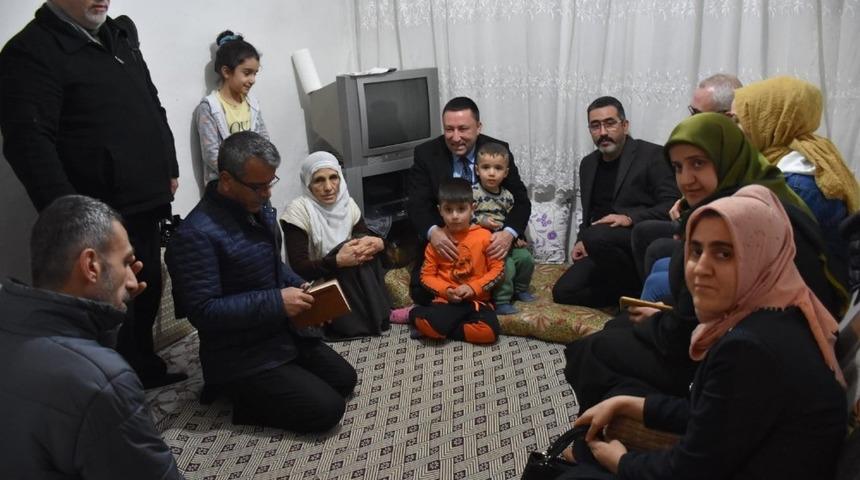 Başkan Beyoğlu mağdur aileye sahip çıktı