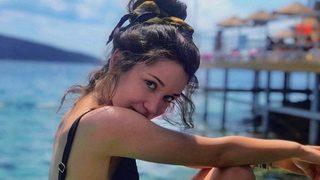 Çukur'un Nehir'i Hazal Subaşı ve Rıza Kocaoğlu el ele... Hazal Subaşı utandı