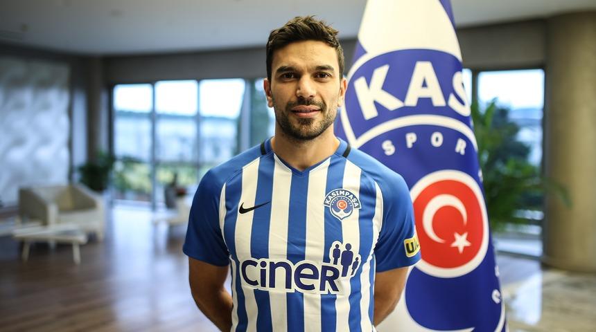 Kasımpaşa, Tunuslu sol bek Oussama Haddadi'yi renklerine bağladı