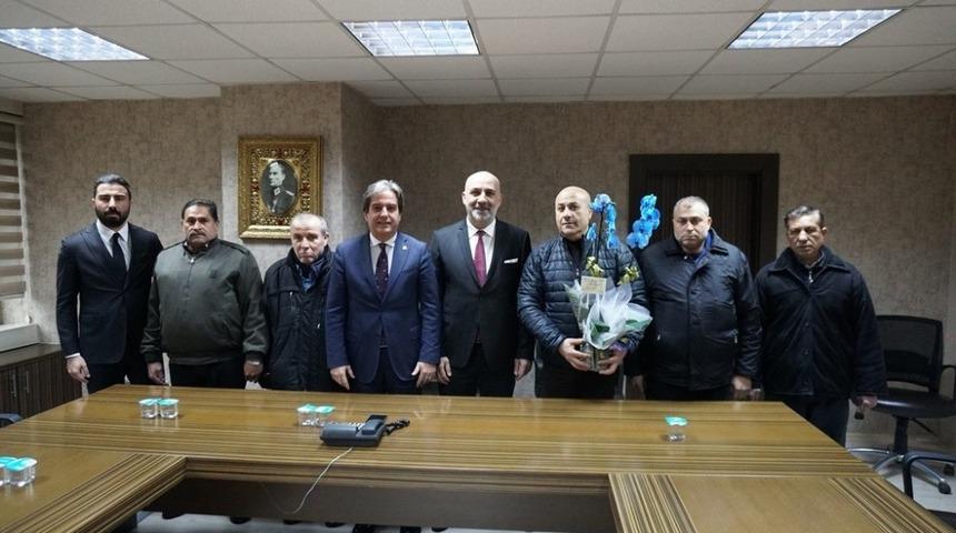 Ayakkabı boyacılarından İzmit Belediyesi&rsquo;ne teşekk&uuml;r