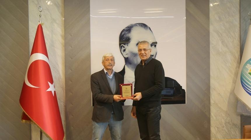 Mezitli Belediyesi &ccedil;alışanlarına emeklilik jesti