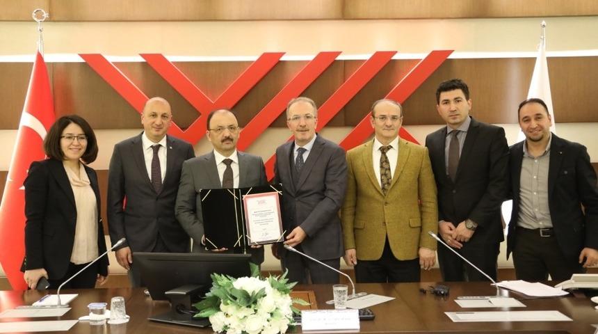 Bartın &Uuml;niversitesinden tarihi hamle