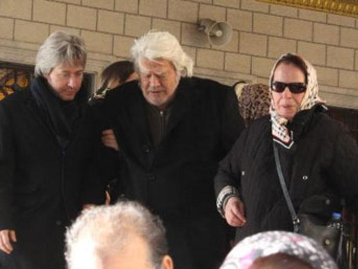 Cüneyt Arkın'ın acı günü G4