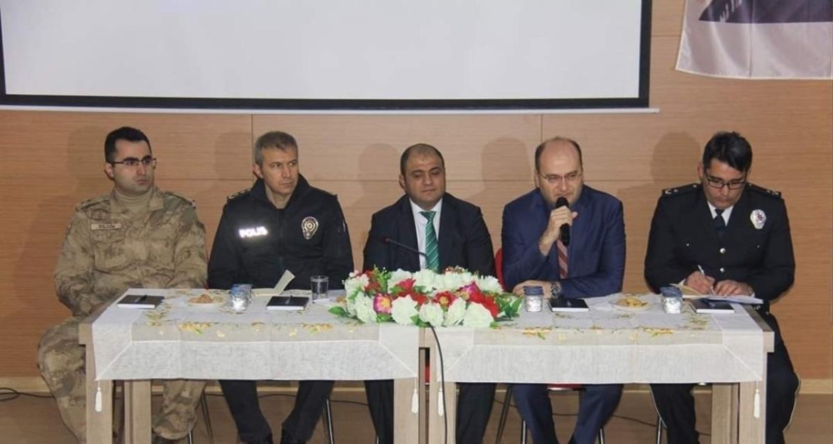 Mazıdağı&rsquo;nda huzur ve g&uuml;ven toplantısı