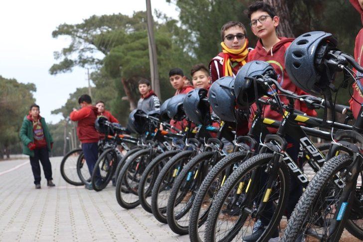 Kur’an’a Hizmet Derneğinden öğrencilere yarıyıl kampı G3