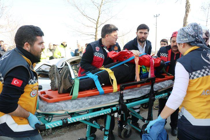 Kazada Berat öldü, anne ve babası yaralandı G4