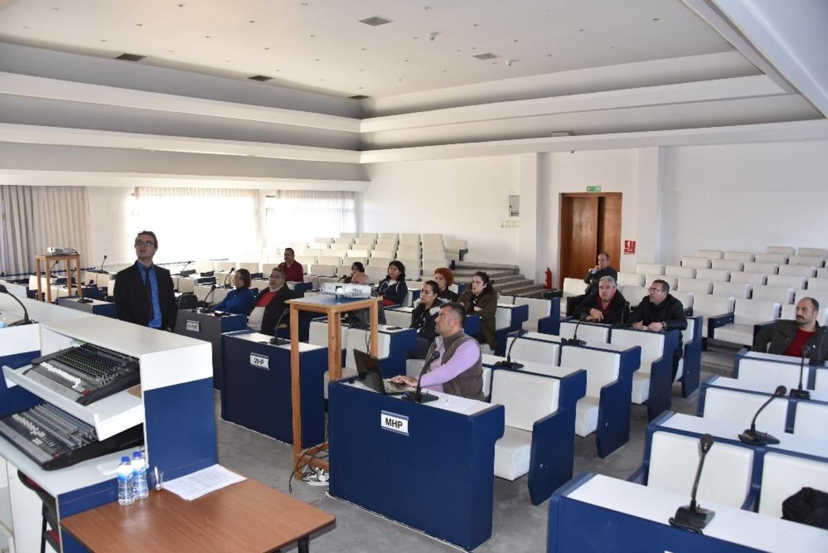 Salihli&rsquo;de yerel hayvan koruma g&ouml;revlisi eğitimi verildi