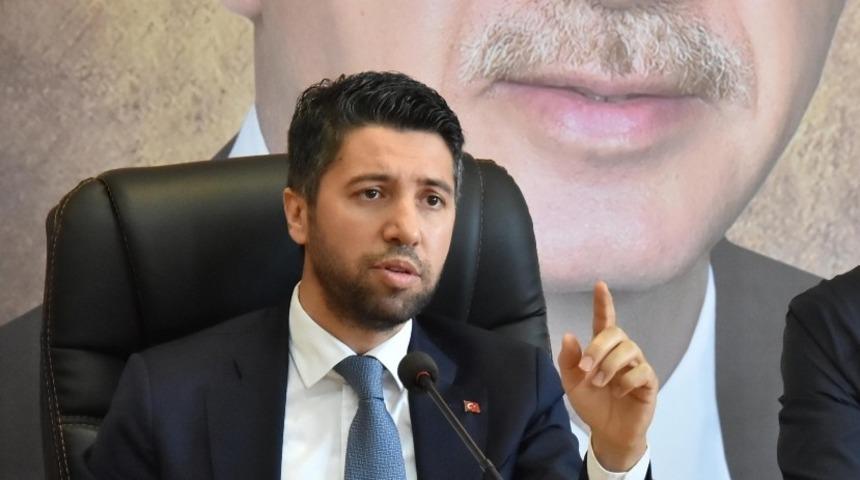 Ay&rsquo;dan CHP&rsquo;lilere sert tepki