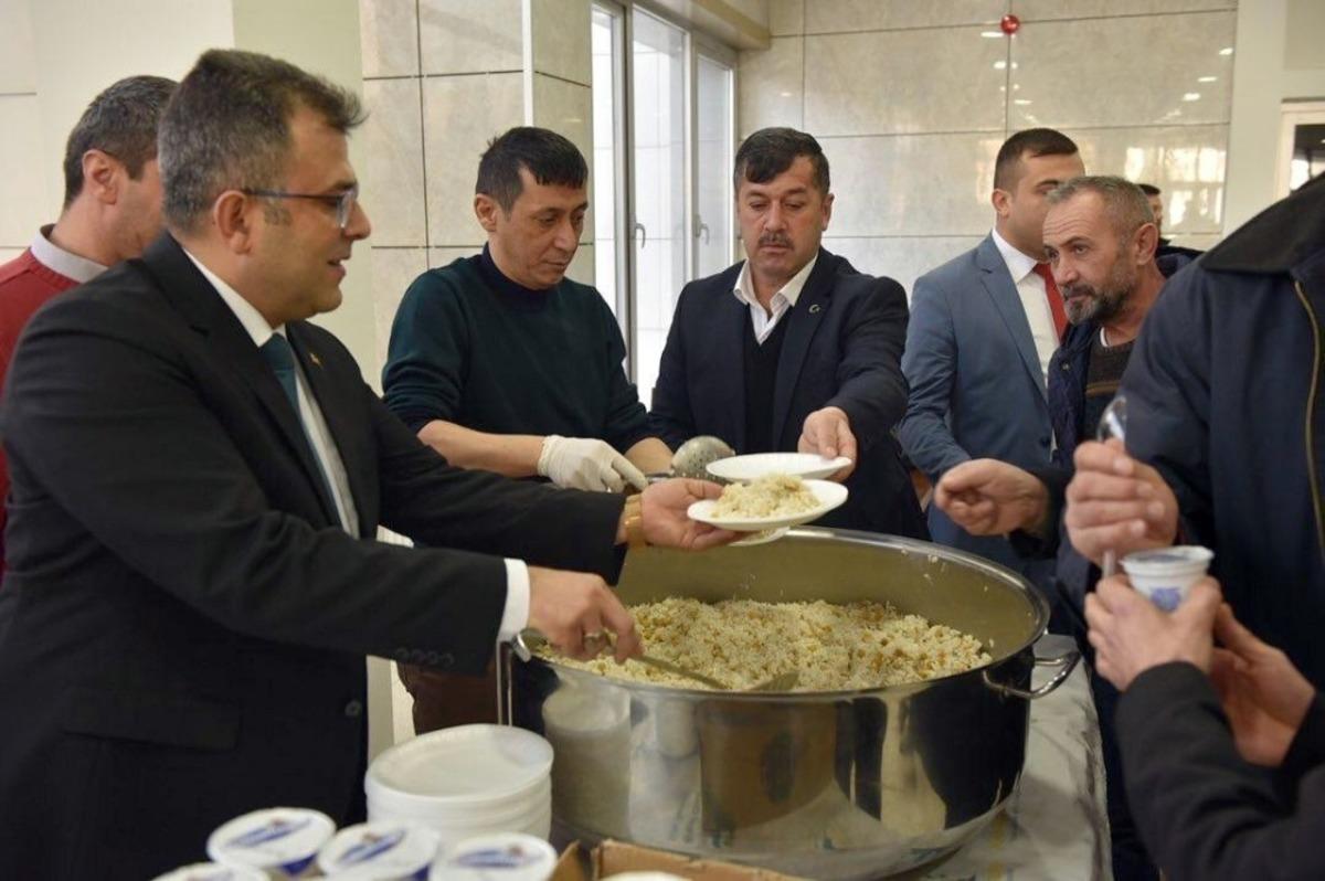 Başkan &Ccedil;atal&rsquo;dan vatandaşlara bilgilendirme toplantısı