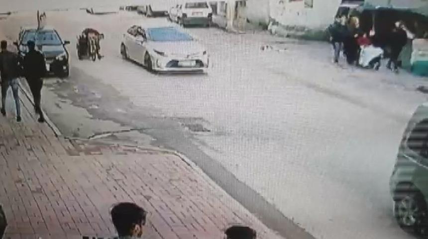 Turistin d&uuml;ş&uuml;rd&uuml;ğ&uuml; c&uuml;zdanı alan şahıs yakalandı