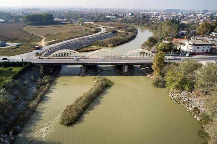 ASKİ’nin Atık Su Arıtma Tesisindeki arıza nedeniyle pis sular Sakarya Nehri’ne akıyor G2