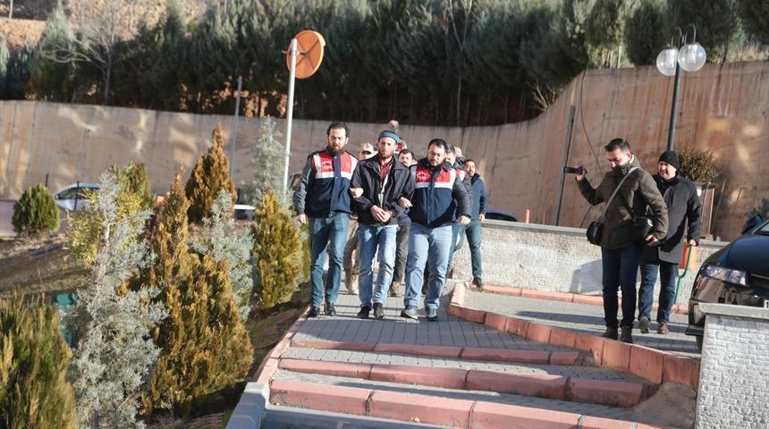 G&Uuml;NCELLEME - Kahramanmaraş ve Yozgat'ta 3 DEAŞ ş&uuml;phelisi yakalandı