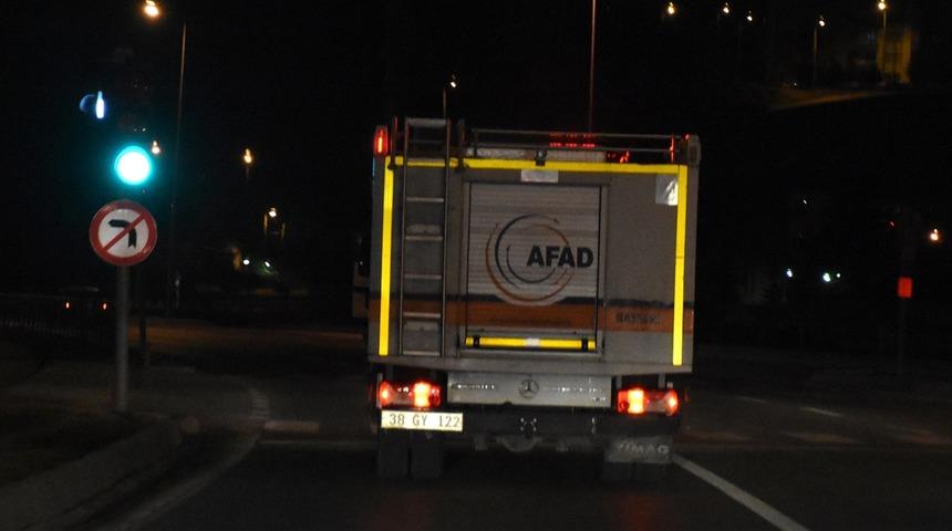 İ&ccedil; Anadolu'dan Elazığ'a sağlık ve arama kurtarma ekipleri g&ouml;nderildi