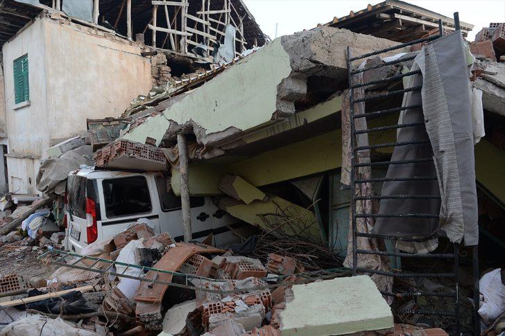 Son dakika: AFAD, Elazığ depremindeki acı bilançoyu açıkladı! Ölü sayısı yükseldi G3