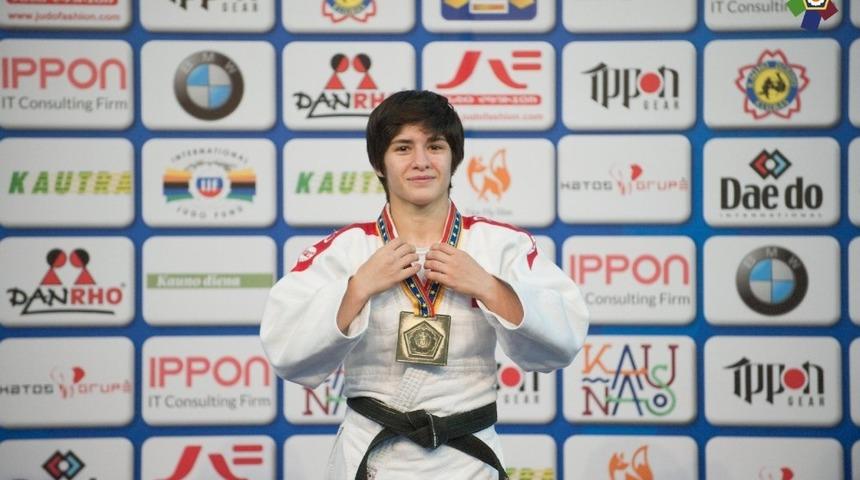 Tuğ&ccedil;e Beder&rsquo;den &ouml;nemli başarı