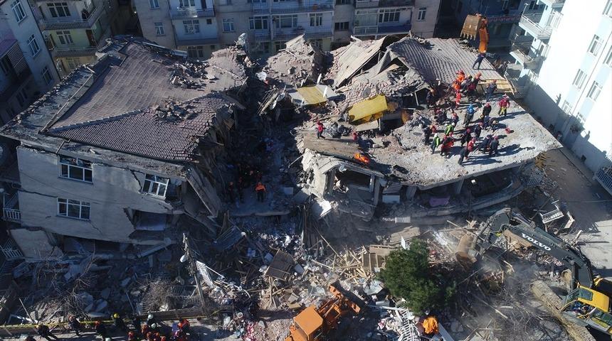 Elazığ'daki deprem sonrası içme su kaynağında bulanıklık