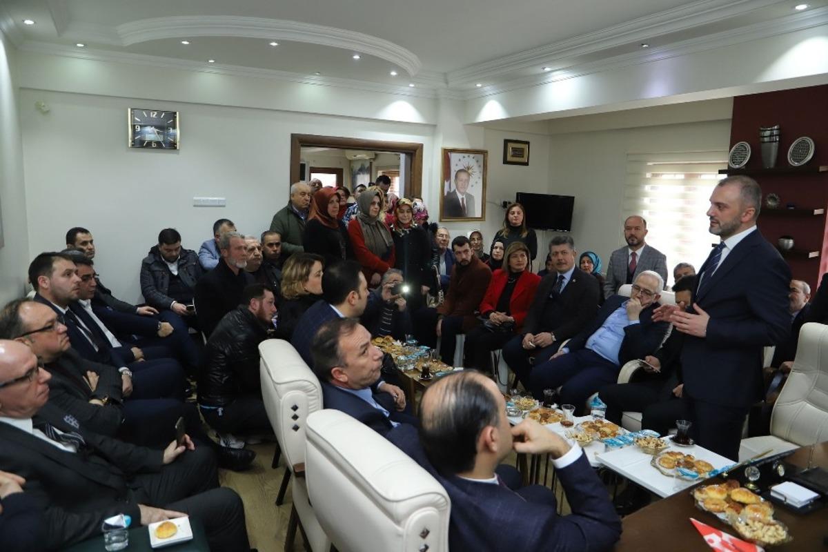 AK Parti&rsquo;li &Ccedil;ipilioğlu: &ldquo;İl&ccedil;e teşkilatımız T&uuml;rkiye&rsquo;ye &ouml;rnek g&ouml;sterildi&rdquo;