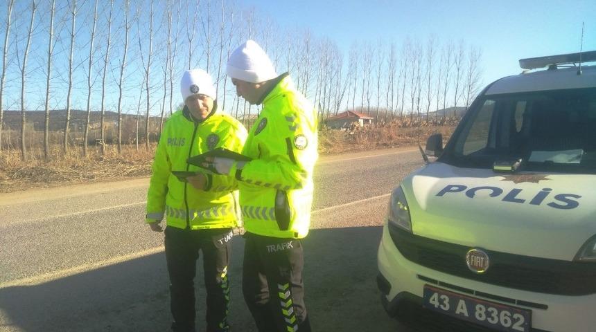 Hisarcık polisinden trafik uygulaması
