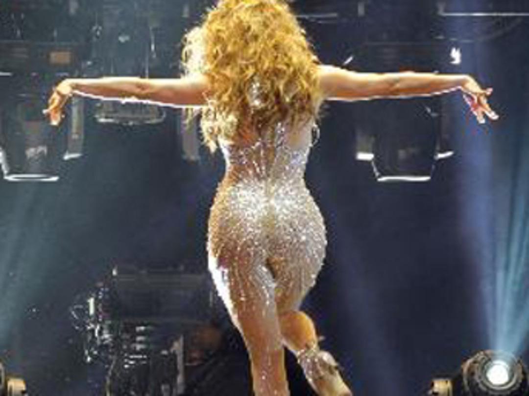 &Ccedil;ıplak fotoğraflarını g&ouml;ndermem i&ccedil;in yalvardı