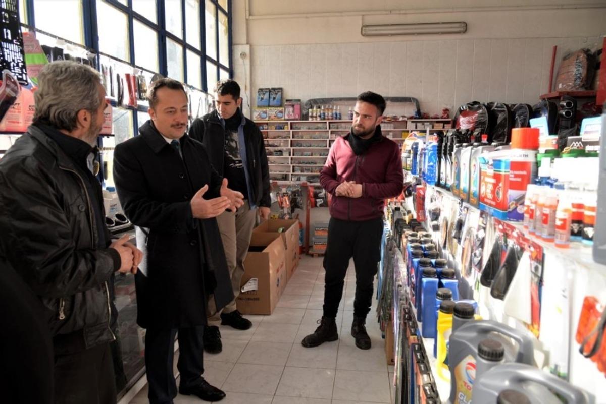 Vali Şent&uuml;rk, k&uuml;&ccedil;&uuml;k sanayi sitesi esnafıyla buluştu