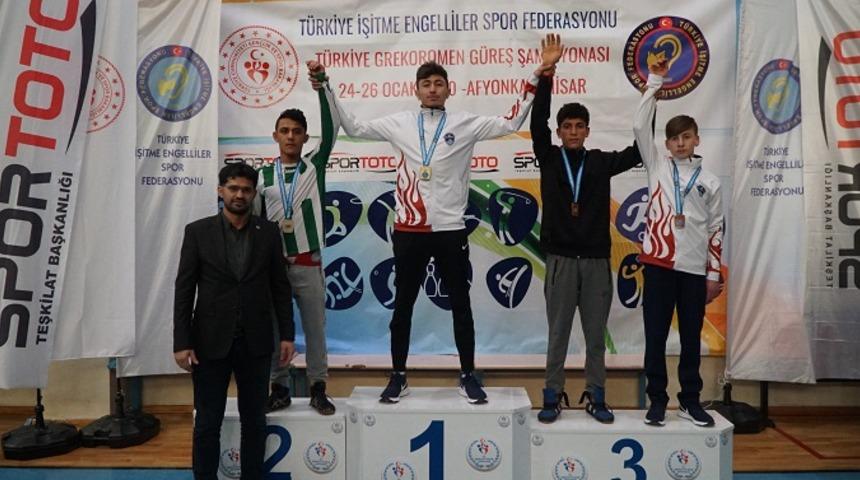 T&uuml;rkiye İşitme Engelliler Grekoromen G&uuml;reş Şampiyonası devam ediyor