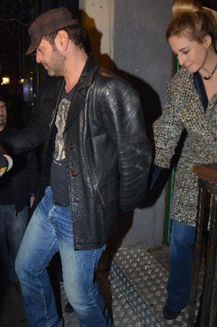 Ünlü çift dudak dudağa barıştı G2