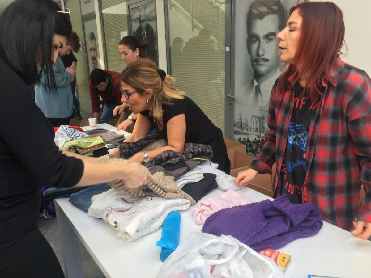 Ataşehirlilerden depremzedeler i&ccedil;in yardım yağdı