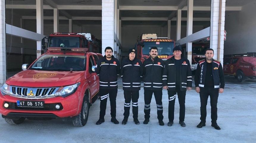 Mardin Büyükşehir Belediyesi arama kurtarma ekibi Elazığ’a gitti