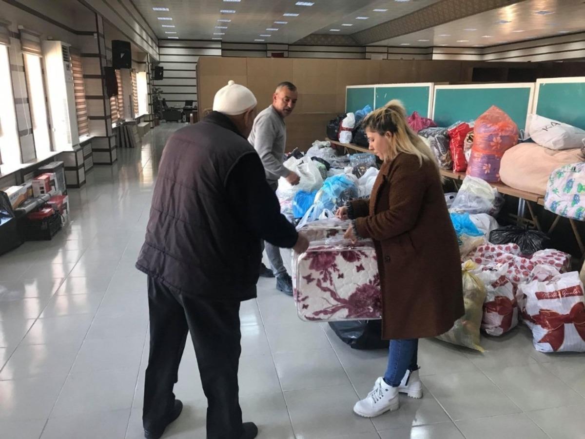 &Uuml;rg&uuml;p&rsquo;ten deprem b&ouml;lgesine yardım seferberliği