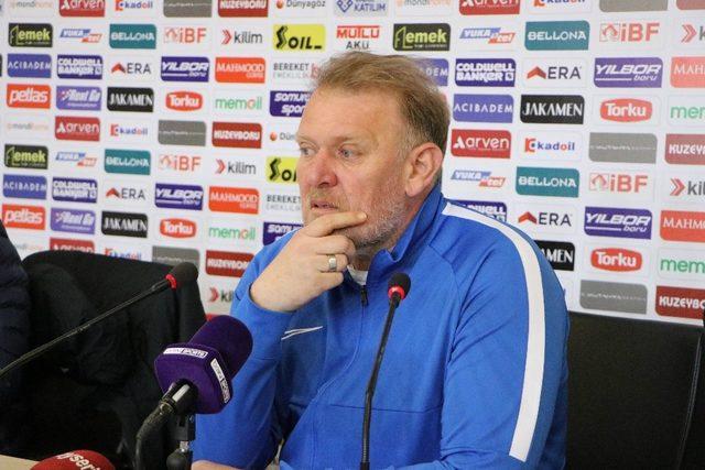 Prosinecki: “Biz havlu atmıyoruz, buradayız”