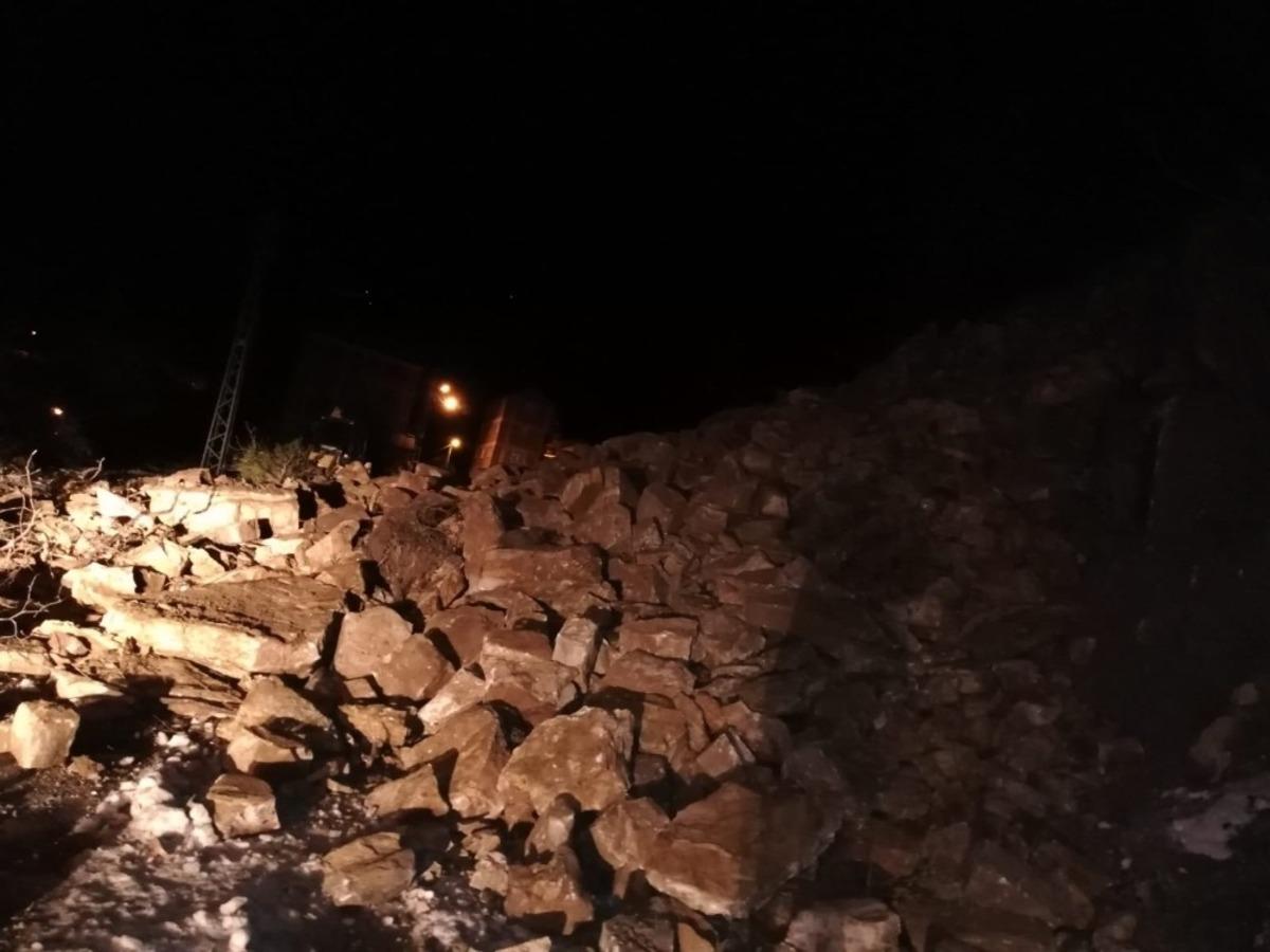 T&uuml;rkeli&rsquo;de ulaşıma kapanan yol yeniden a&ccedil;ıldı