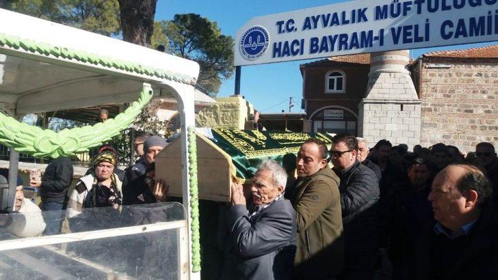 ATO’nun eski başkanı Ziya Şensal son yolculuğuna uğurlandı G3